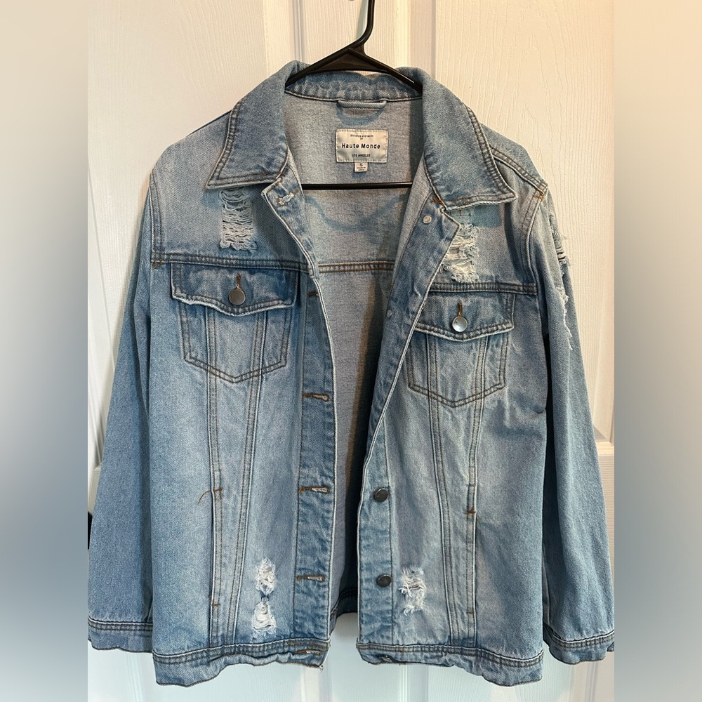 Lightly Destroyed Jeans Jacket